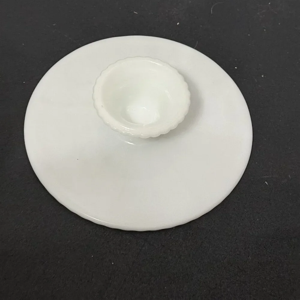 Anchor Hocking Starburst White Milk Glass 10